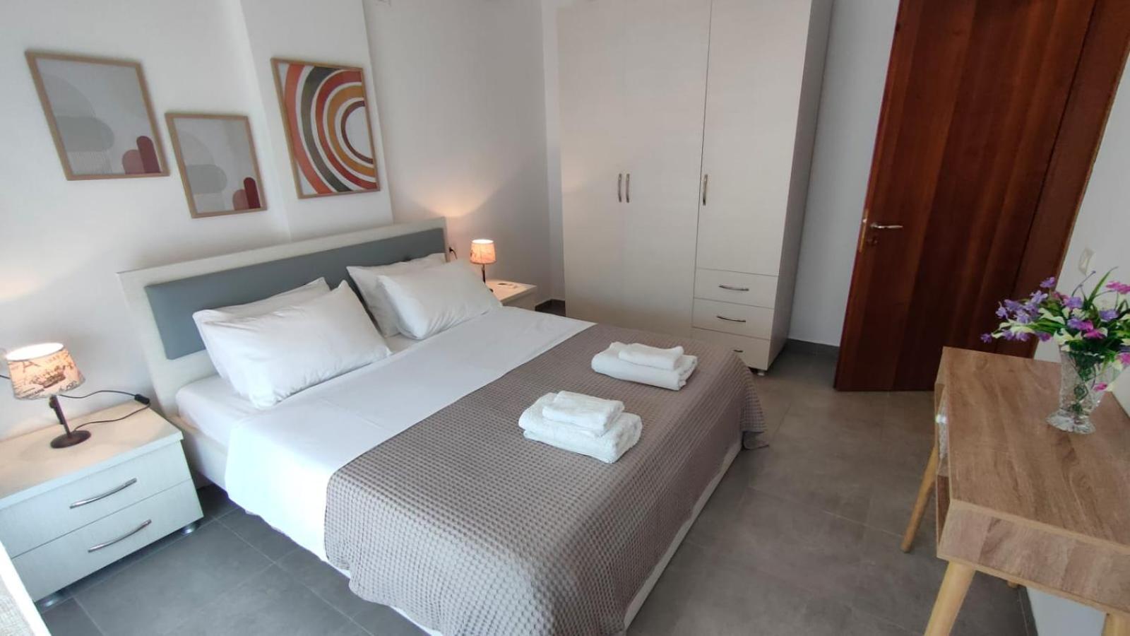 Tropicana Apartments Dhërmi Quarto foto